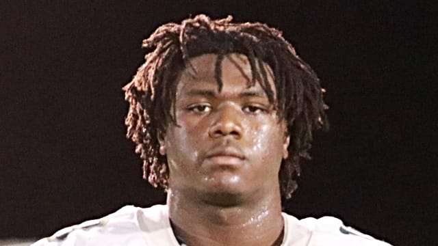 2025 Miami Central Defensive End Armondo Blount